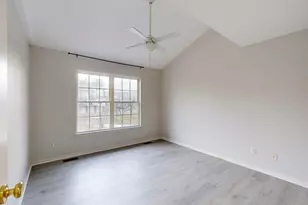 1866 Lindsay Ln, Ann Arbor, MI 48104 - Photo 10