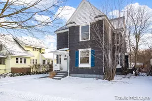 908 Eastern Ave SE, Grand Rapids, MI 49507 - Photo 2