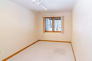 327 Cottonwood Ln, Saline, MI 48176 - Photo 36