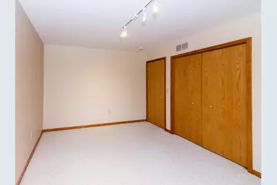 327 Cottonwood Lane, Saline, MI 48176 - Photo 22