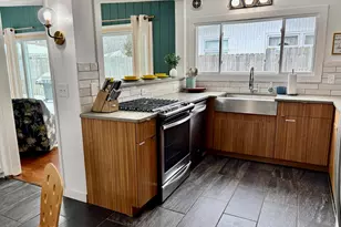 1115 W Summit Ave, Muskegon, MI 49441 - Photo 8