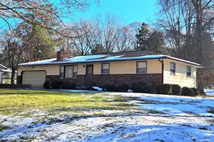 806 E 4th St, Lawton, MI 49065 - Photo 1