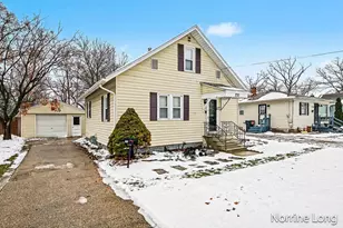 232 43rd St SE, Kentwood, MI 49548 - Photo 2