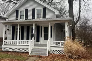 914 W Maumee St, Adrian, MI 49221 - Photo 2