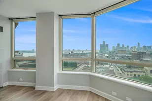 3320 Spinnaker Ln, Detroit, MI 48207 - Photo 4