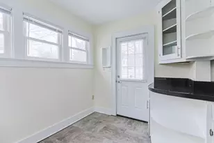 11 N Barrett St, Niles, MI 49120 - Photo 8