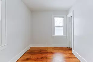 11 N Barrett St, Niles, MI 49120 - Photo 32