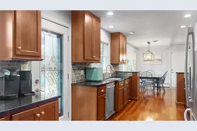 1066 Monroe Boulevard, South Haven, MI 49090 - Photo 12