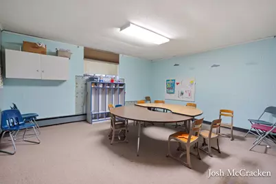 404 N Hudson Street SE, Lowell, MI 49331 - Photo 32