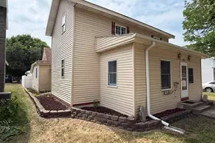 117 N 3rd Ave, Big Rapids, MI 49307 - Photo 2