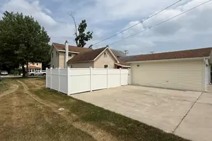 117 N 3rd Ave, Big Rapids, MI 49307 - Photo 32