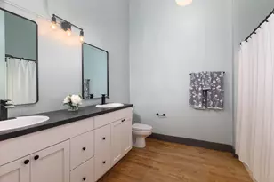 600 Broadway Ave NW, Grand Rapids, MI 49504 - Photo 26