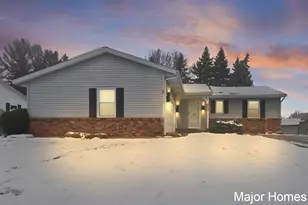 4505 Missaukee Ave SW, Grandville, MI 49418 - Photo 2
