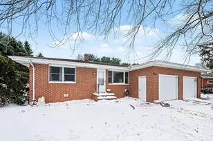 1632 Pheasant Run, Baroda, MI 49101 - Photo 4