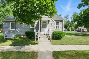 300 N Lenawee St, Durand, MI 48429 - Photo 2