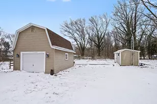 2844 W Glenlord Rd, Stevensville, MI 49127 - Photo 26