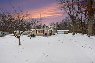 2844 W Glenlord Rd, Stevensville, MI 49127 - Photo 1