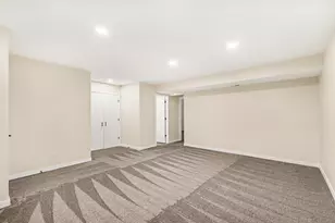 2671 Stonebluff Dr SW, Wyoming, MI 49519 - Photo 16