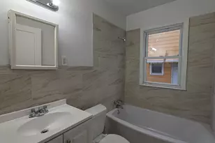 305 S South W, Pontiac, MI 48341 - Photo 12