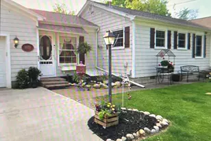 1035 Maple St, Albion, MI 49224 - Photo 2