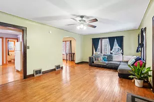 529 Pinecrest St, Holland, MI 49424 - Photo 4