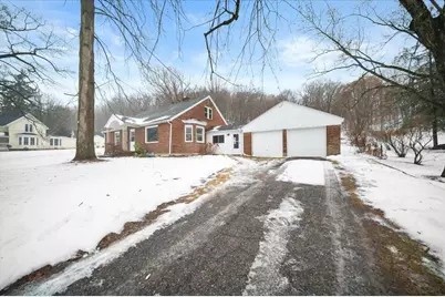 721 N Jefferson Street, Lowell, MI 49331 - Photo 2