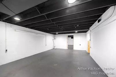 3330 Bradford Street NE, Grand Rapids, MI 49525 - Photo 38