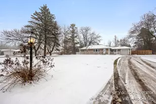 3330 Bradford St NE, Grand Rapids, MI 49525 - Photo 8