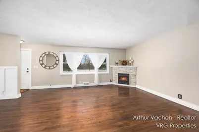 3330 Bradford Street NE, Grand Rapids, MI 49525 - Photo 12