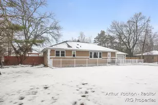 3330 Bradford St NE, Grand Rapids, MI 49525 - Photo 4