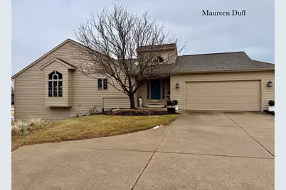 1554 E Harbour Towne Circle #73, Muskegon, MI 49441 - Photo 2