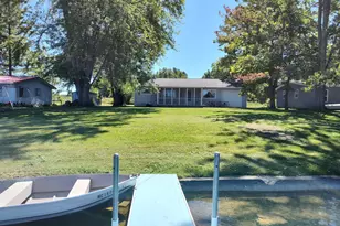 538 Fallen Oaks Dr, Coldwater, MI 49036 - Photo 2