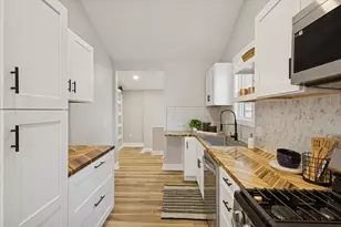 178 Maple St NE, Rockford, MI 49341 - Photo 18