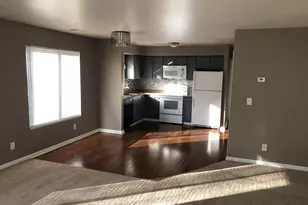 679 Karmada St, Plymouth, MI 48170 - Photo 2