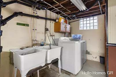 450 Kenwood Street NE, Grand Rapids, MI 49505 - Photo 26