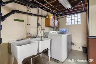 450 Kenwood Street NE, Grand Rapids, MI 49505 - Photo 26