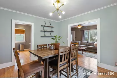 450 Kenwood Street NE, Grand Rapids, MI 49505 - Photo 10