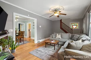 450 Kenwood Street NE, Grand Rapids, MI 49505 - Photo 6