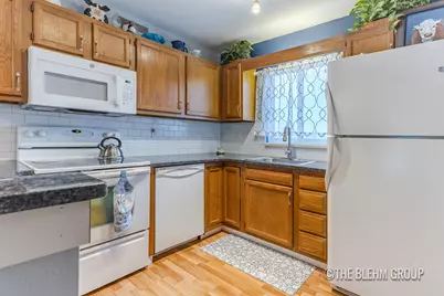 3288 Devonwood Hills NE #F, Grand Rapids, MI 49525 - Photo 4