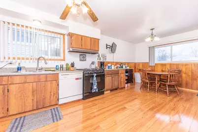 24345 Hanover Street, Dearborn Heights, MI 48125 - Photo 18