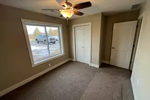 280 10th St, Lakeview, MI 48850 - Photo 16