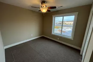 280 10th St, Lakeview, MI 48850 - Photo 18