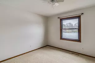 125 Lakeshire Rd, Battle Creek, MI 49015 - Photo 20