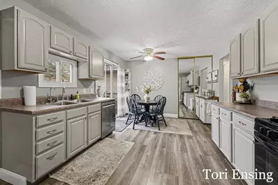 1743 Matilda Street NE, Grand Rapids, MI 49503 - Photo 10