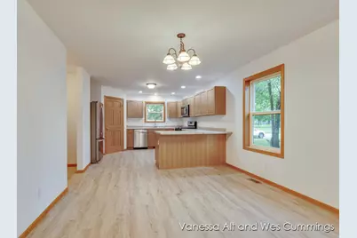 902 N York Street, Belding, MI 48809 - Photo 10