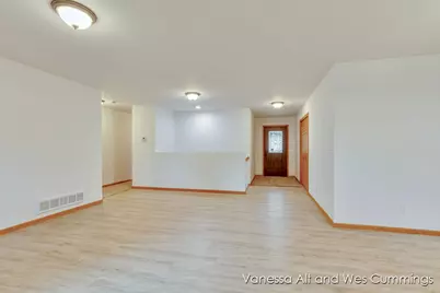 902 N York Street, Belding, MI 48809 - Photo 6