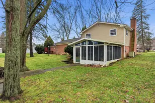 6382 Houghten Dr, Troy, MI 48098 - Photo 30