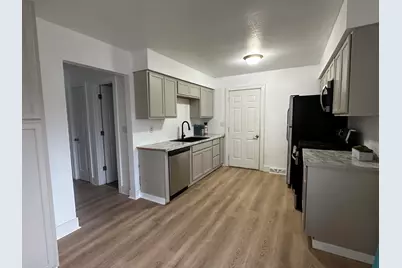 375 Garry Street, Coloma, MI 49038 - Photo 8