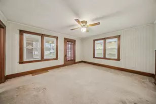 118 N East St, Jackson, MI 49201 - Photo 6