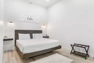 532 Dyckman Ave, South Haven, MI 49090 - Photo 8